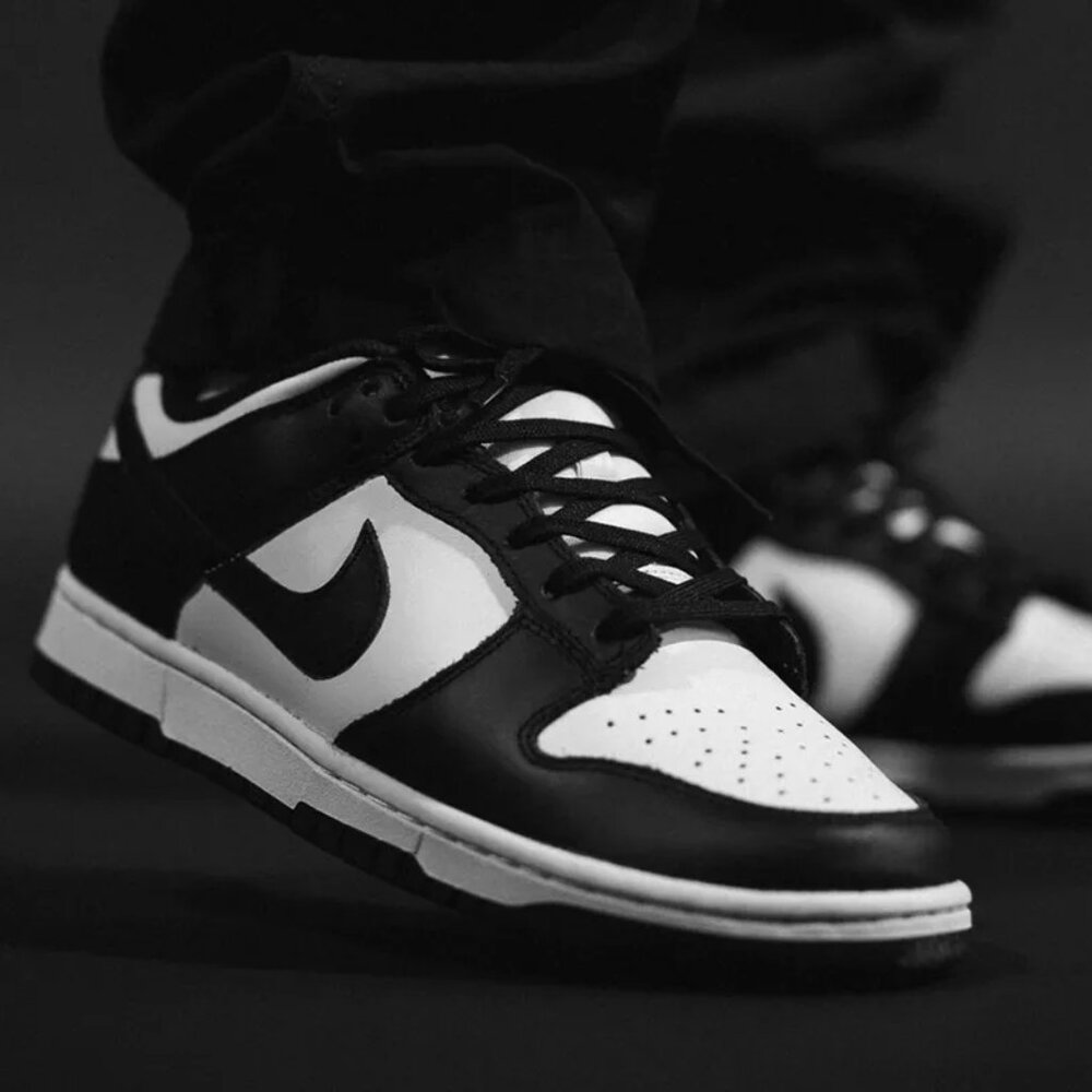 Size 5 - Nike Dunk Low Black White W